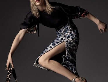 Джулия Нобис в новой кампании Dior