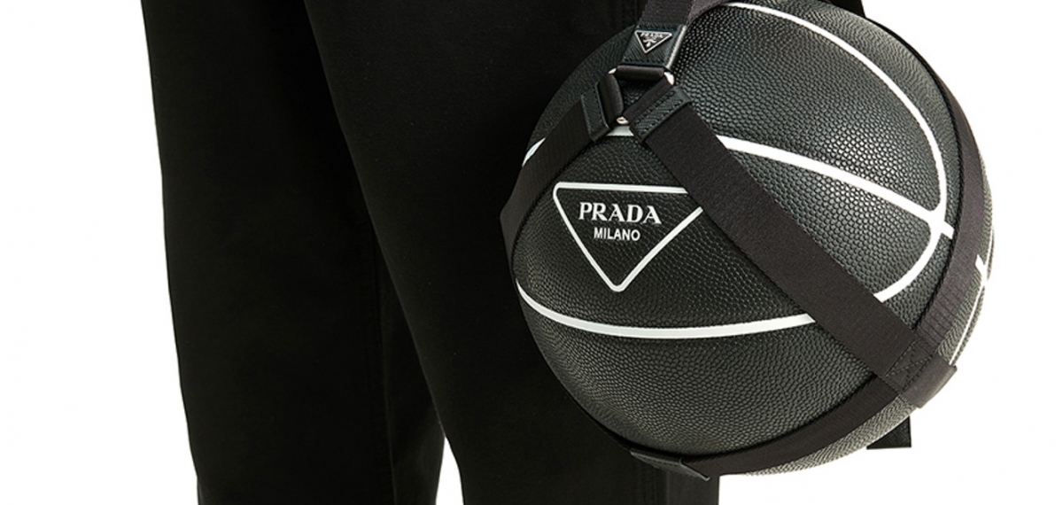 Prada выпускает баскетбольный мяч за 660 долларов