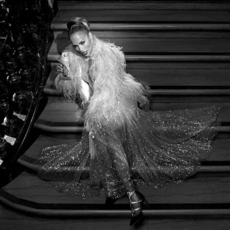 Роскошь и искушение в новом видео Дженнифер Лопес