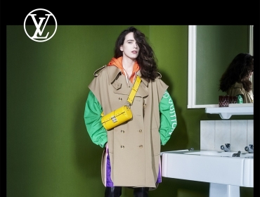 Вдохновляющая женщина: Актриса Стейси Мартин представила коллекцию Louis Vuitton Pre-Fall 2021