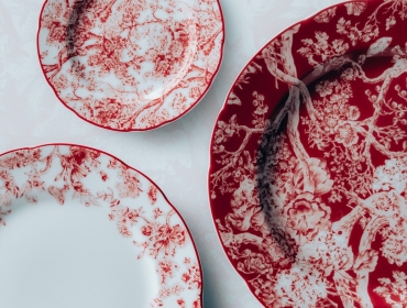 Dior представили роскошную коллекцию посуды специально ко Дню святого Валентина
