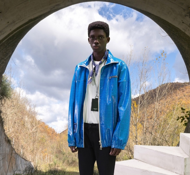 Недостроенные дома и модные конструкции от Off-White ™