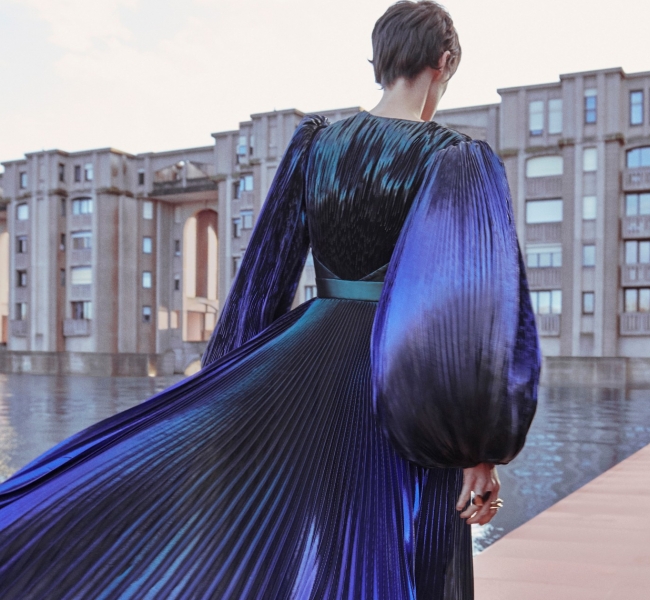 Ирис: Богиня и цветок в новой коллекции Givenchy Pre-Fall 2020