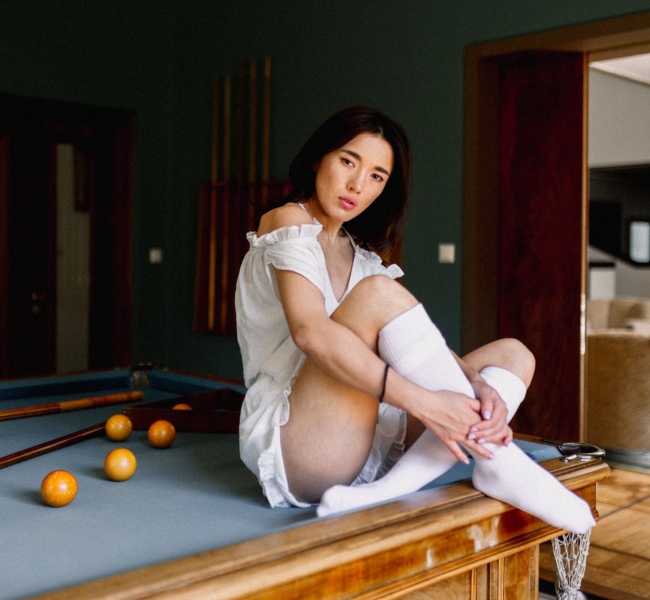 Летние приключения в Юрмале: Счастливые Люди представили клип на хит «Соленая Карамель»