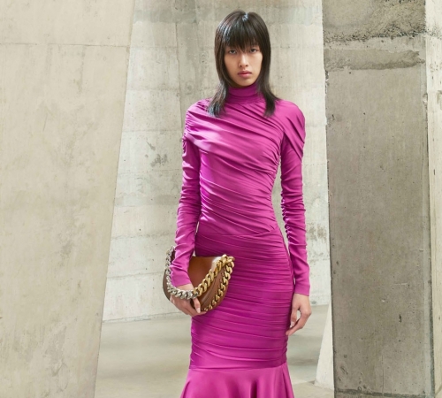 Штаны для вечеринок и забавные принты в устойчивой коллекции Stella McCartney FW21