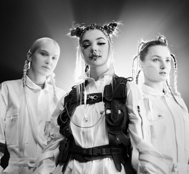 Восток дело тонкое. ULIANA ROYCE на гребне Tik Tok