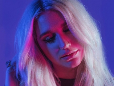 Kesha представила новый сингл "This Is Me"