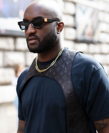 После смерти Вирджила Абло кроссовки Off-White ™ x Air Jordan подорожали в 100 раз