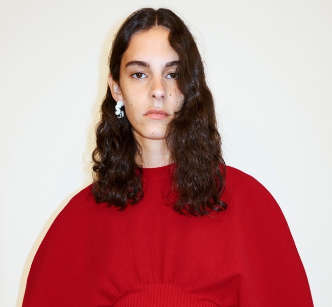 Bottega Veneta представили коллекцию Resort 2021, которая идеально подойдет для карантинных будней
