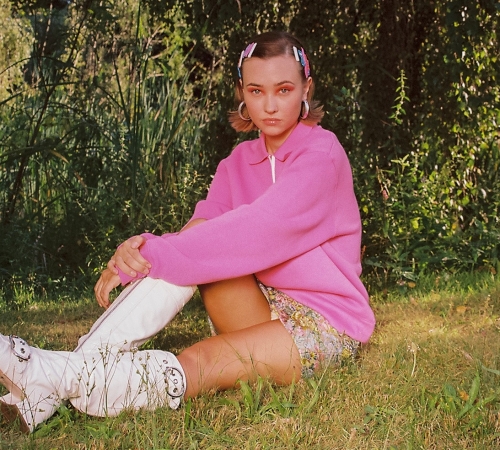 Современная Spice Girl: Ностальгический эдиториал HYPEBAE в духе 90-х и 00-х