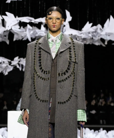 Колекція Thom Browne FW25: крилата елегантність та театральність