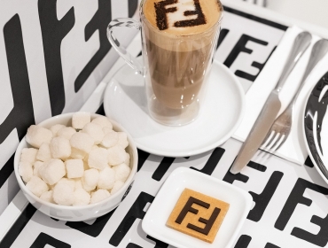 Вкусно и модно: Идеальные завтраки и селфи в Fendi Caffe