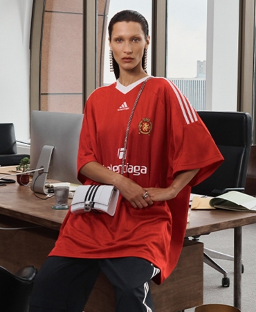 Кампанія Balenciaga та adidas SS23 хоче змусити вас працювати