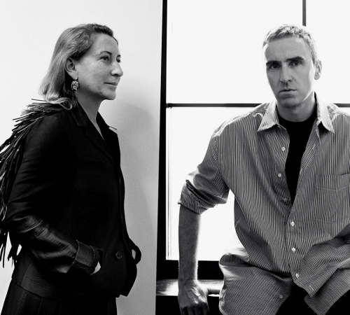 В преддверии самого ожидаемого показа сезона: Prada предлагают задать вопрос Миучче Прада и Рафу Симонсу