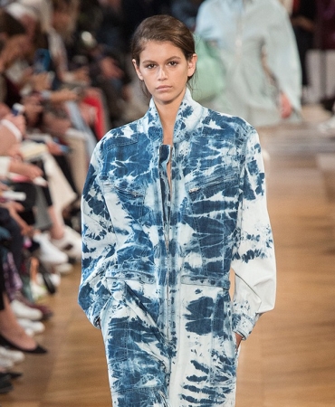 Пастель и tie-dye в новой коллекции Stella McCartney
