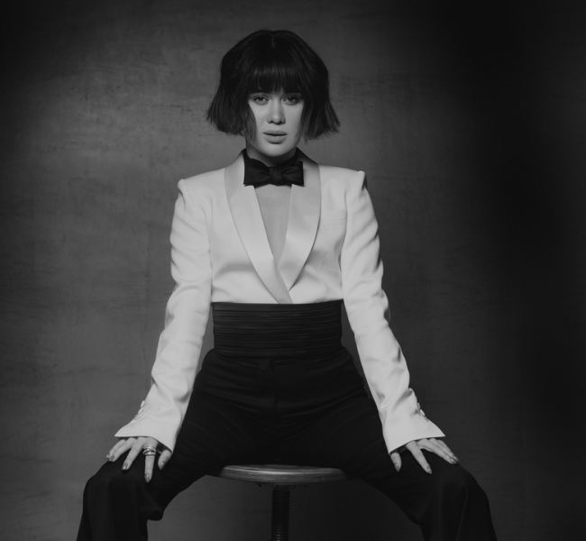 Лида Ли, Алена Шоптенко, Катерина Любчик и другие в fashion-календарe от BEZMEZH