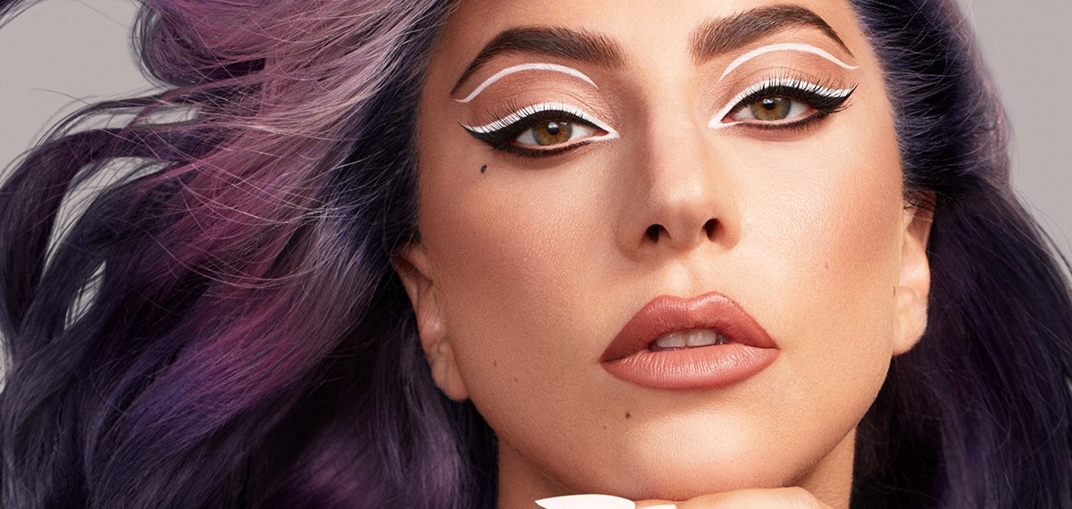 Эпатажная Дива: Леди Гага представила супер-карандаш для глаз собственного бренда Haus Laboratories