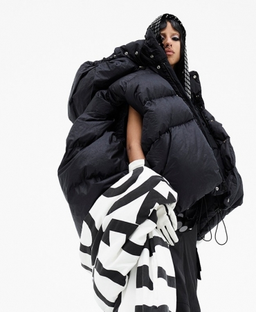 Marc Jacobs FW22 - идеальная мрачная сказка