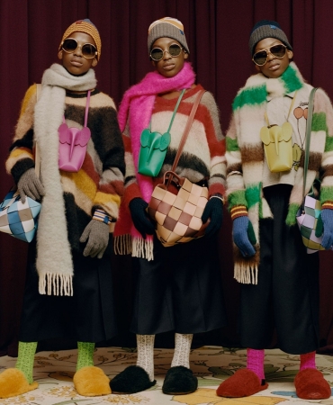 Игривые праздники в кампании LOEWE Holiday 2021