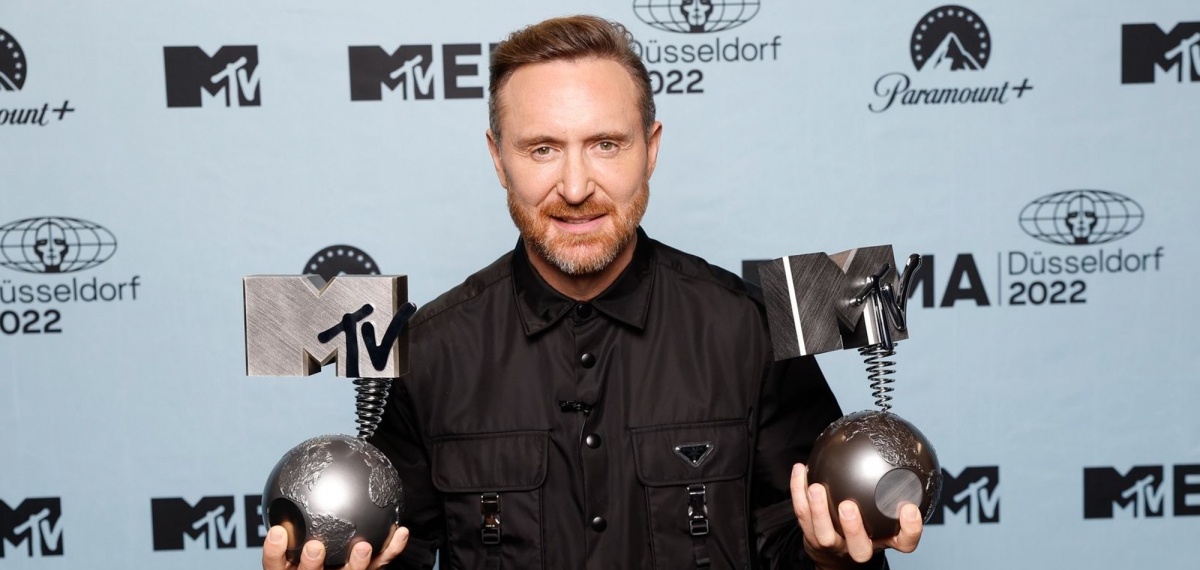 Червона доріжка MTV EMA 2022: подивіться найкращі образи знаменитостей