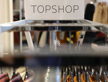 Надежда на возрождение: ASOS покупает Topshop и его сестринские бренды за $400 млн