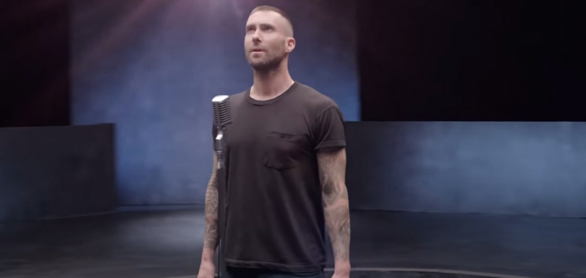 Найди 10 отличий: Второй клип Maroon 5 на песню Girls Like You