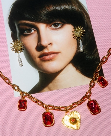Какая красота! 12 дизайнеров создали украшения для веб-магазина Gucci
