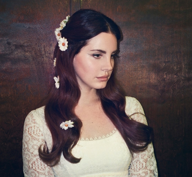 Lana Del Rey презентовала новый трек "Coachella — Woodstock In My Mind"