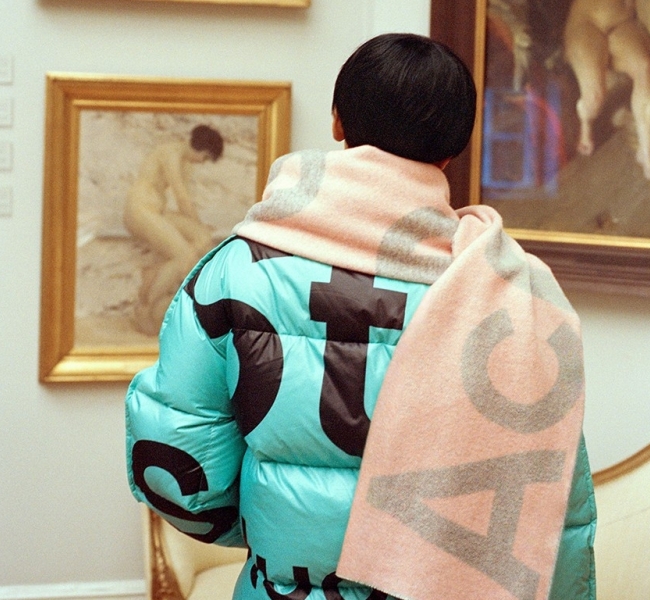 Главный аксессуар сезона: Acne Studios представляет коллекцию шарфов FW20