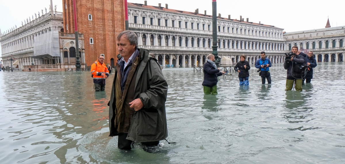 Венеция тонет: Знаменитая биеннале отменена, базилика Сан-Марко разрушается в результате рекордных наводнений