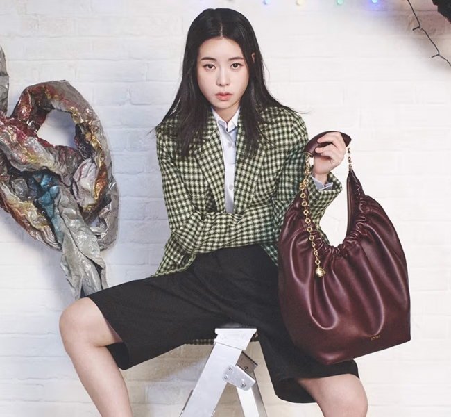 Loewe представляє південнокорейську акторку Lim Ji-Yeon новим амбасадором бренду