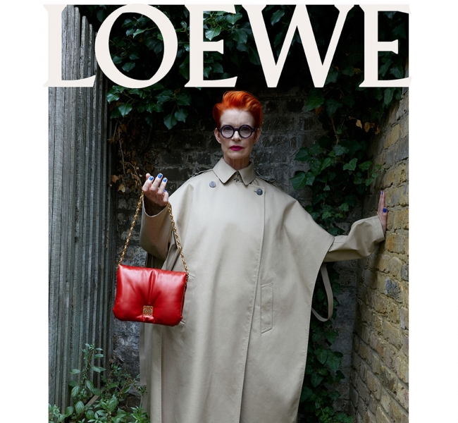 Зірки кампанії LOEWE SS23: Тейлор Рассел, Тан Вей, Наомі Екі та інші