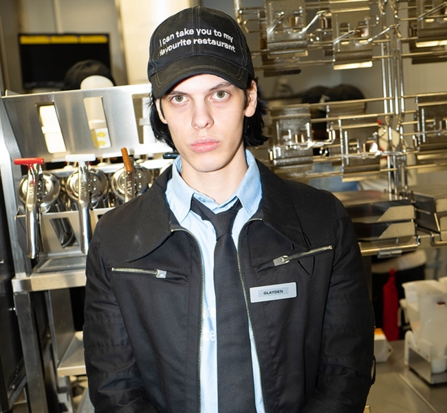 Бренд VAIN перетворює уніформу McDonald's на дизайнерський одяг