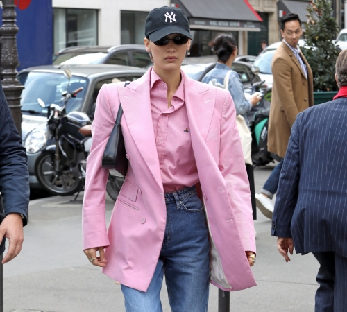 Модникам на заметку: Лучшие образы знаменитостей на Paris Fashion Week