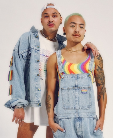 Levi’s выпустили коллекцию, посвященную ЛГБТ+ сообществу