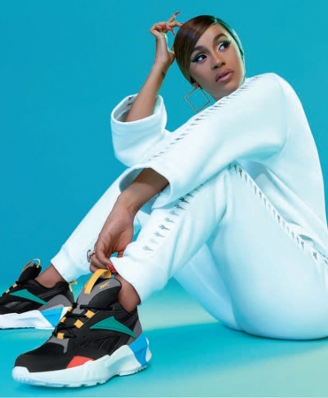 Спортивная малышка: Cardi B снова стала лицом кампании Reebok