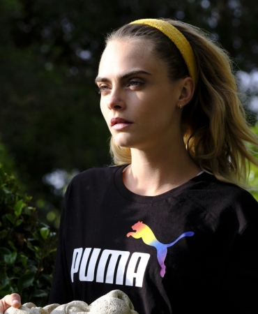 Кара Делевинь стала лицом благотворительной ЛГБТ-коллекции PUMA